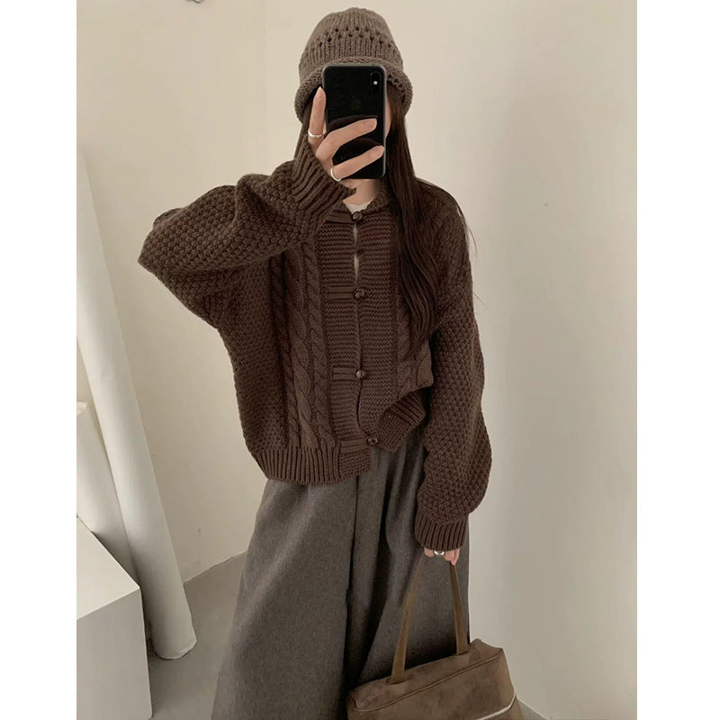 Collar long sleeved sweater