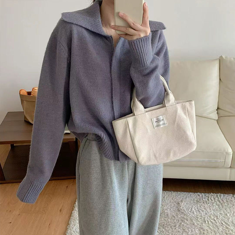 Solid color lapel zipper sweater